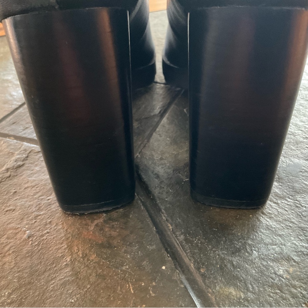 Adrienne Vittadini Black Genuine Leather Lag Sole Heels size 6.5 - Picture 8 of 11
